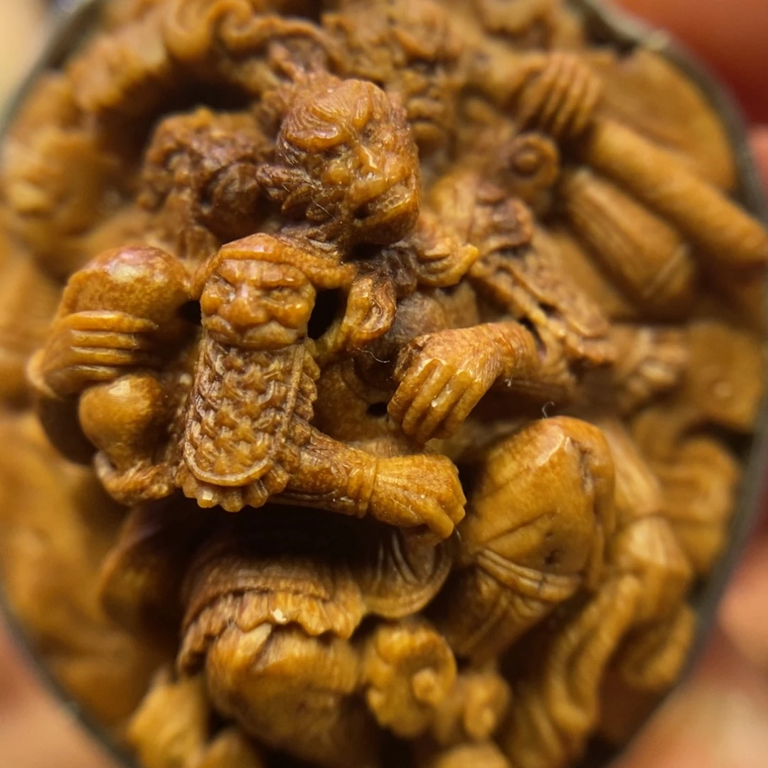 ?潍坊核雕桃核雕刻大圣