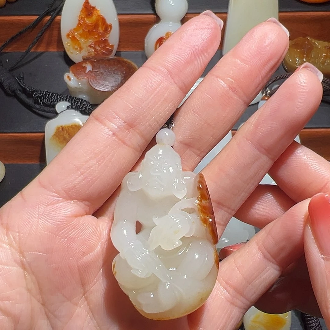 B***y和田玉未镶嵌手链