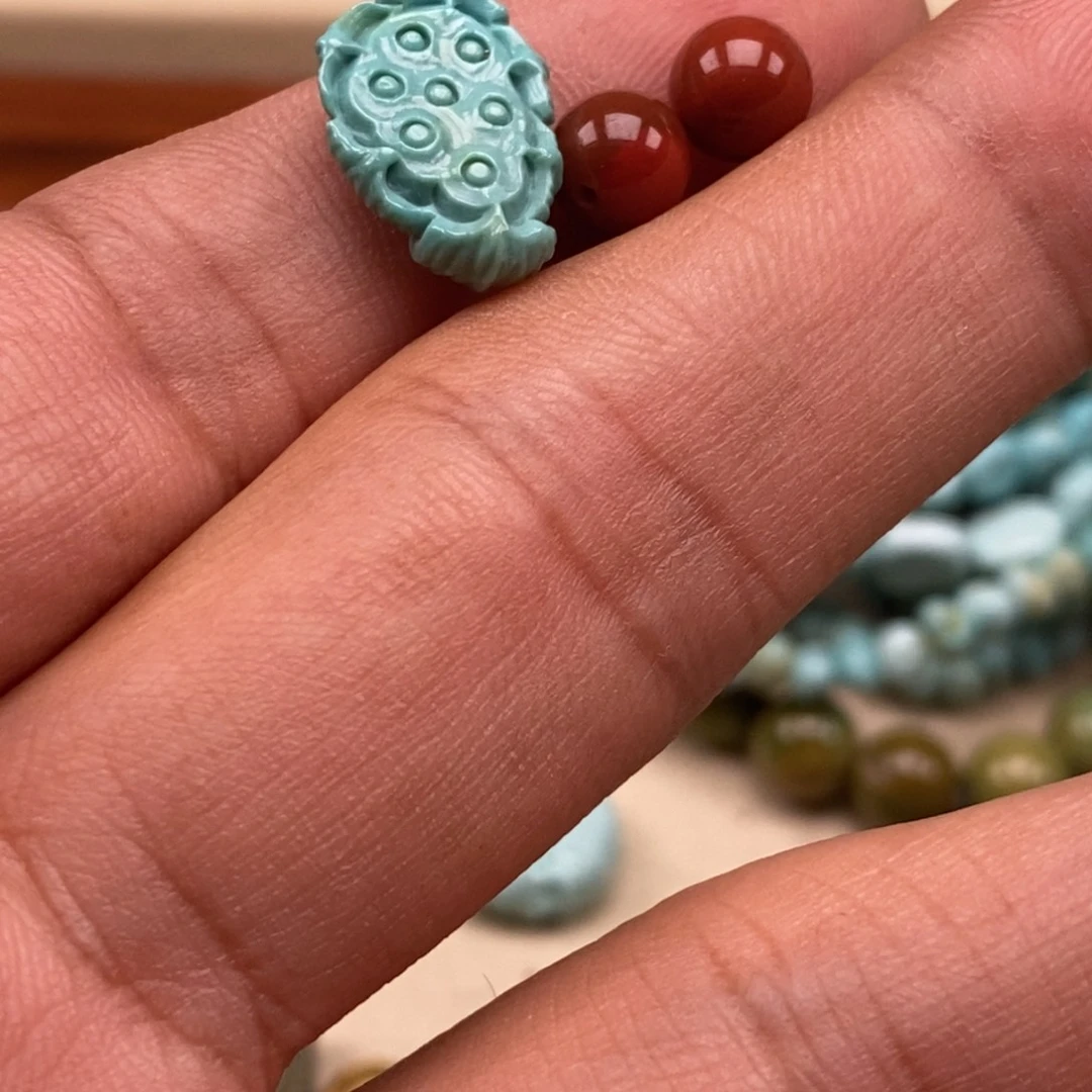 爱***妮南红玛瑙未镶嵌珠宝半成品