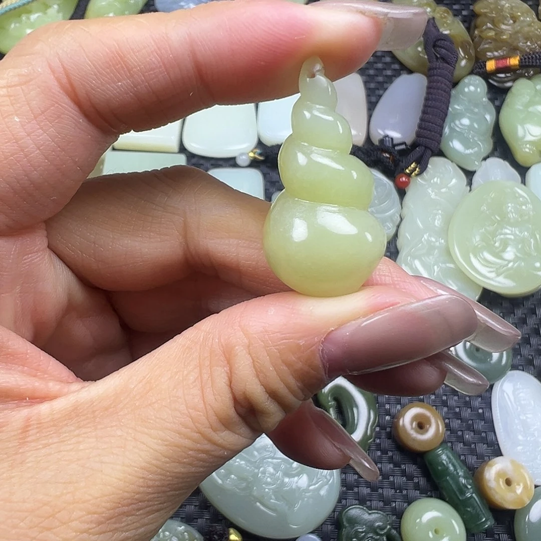 和田玉未镶嵌吊坠(不含链)卡33.5