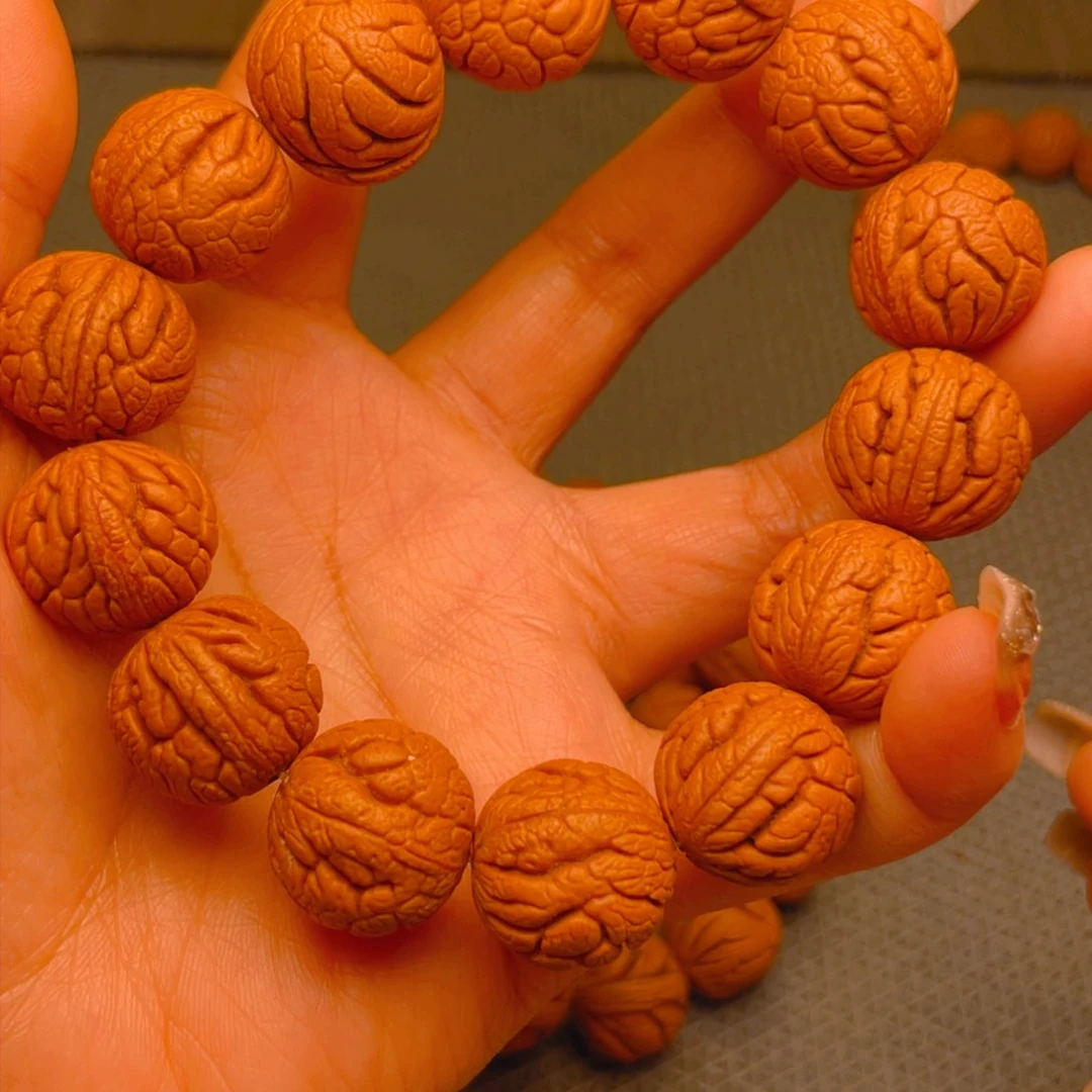 文玩核桃把件龙纹龙珠2.0