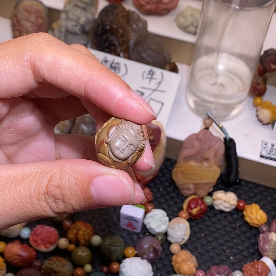 石英质玉（阿拉善玉）未镶嵌手链