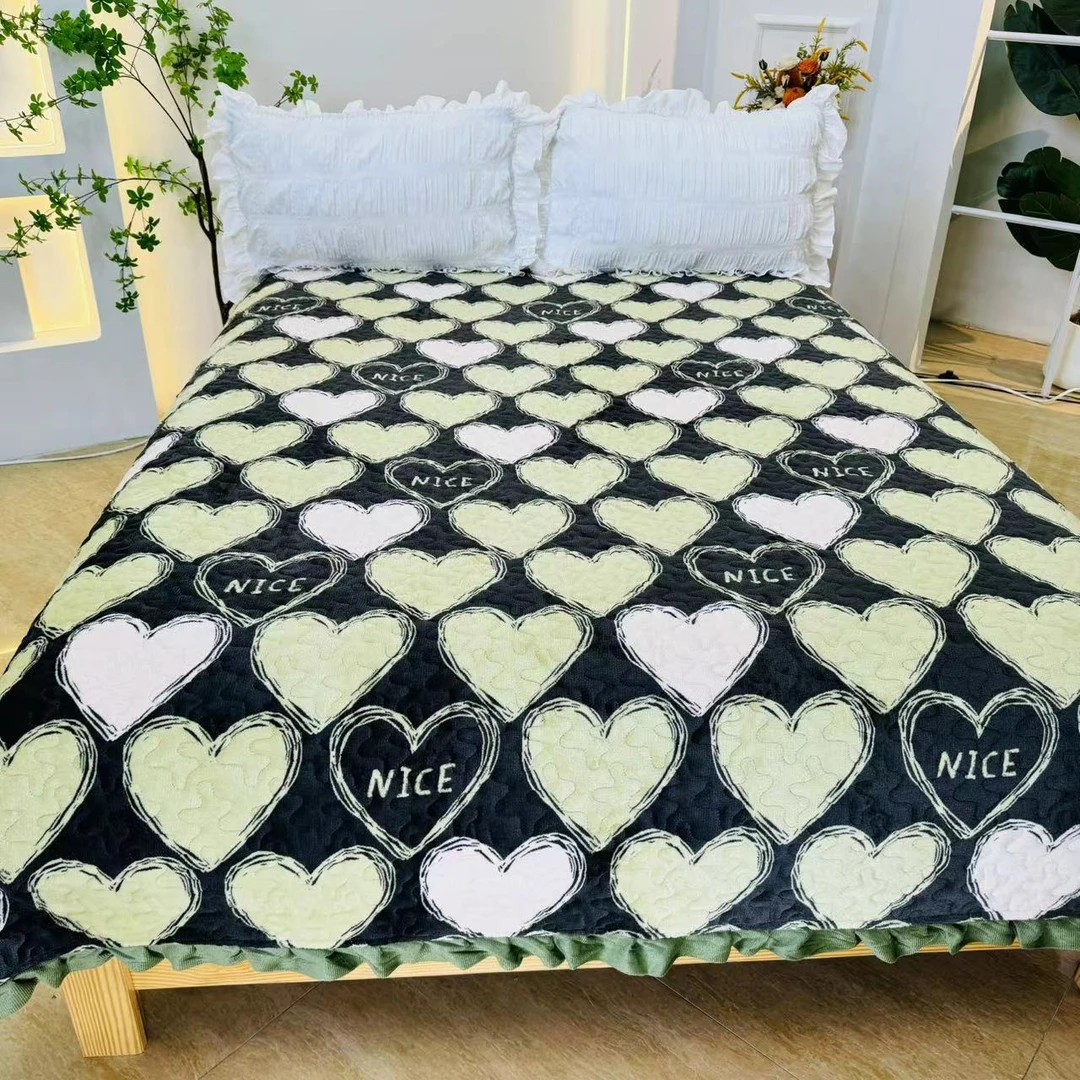 $韩式新品 【绿色心情】加厚木耳边婴儿宝宝绒防滑绗缝床盖-S