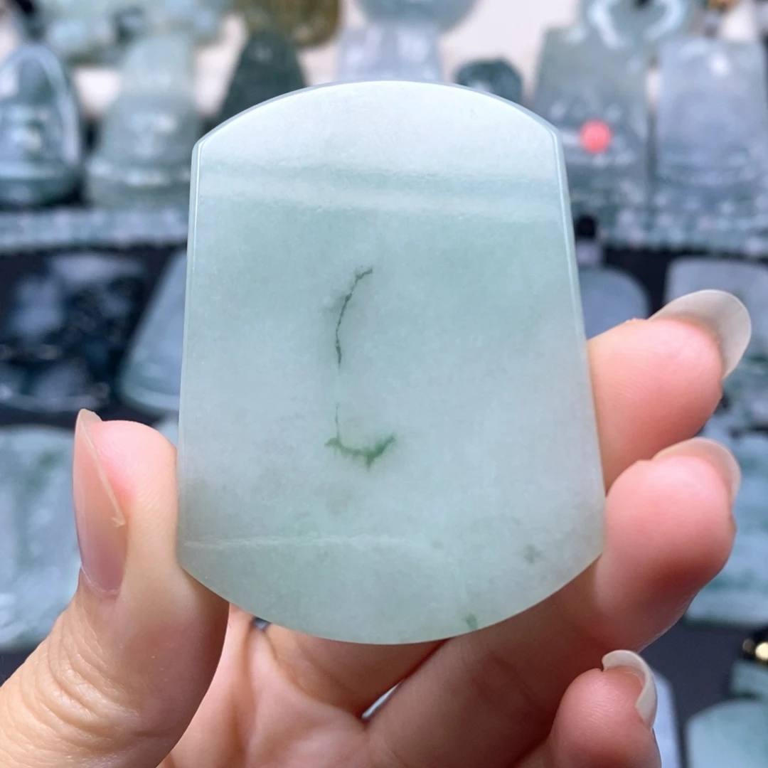 翡翠未镶嵌颈饰无事牌