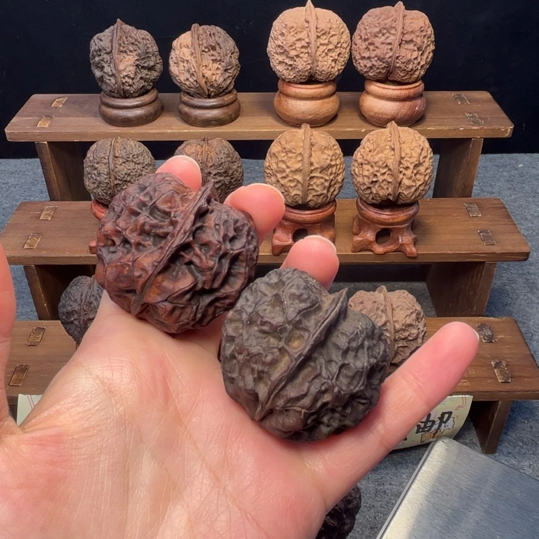 文玩核桃吊坠z七彩皇冠43mm