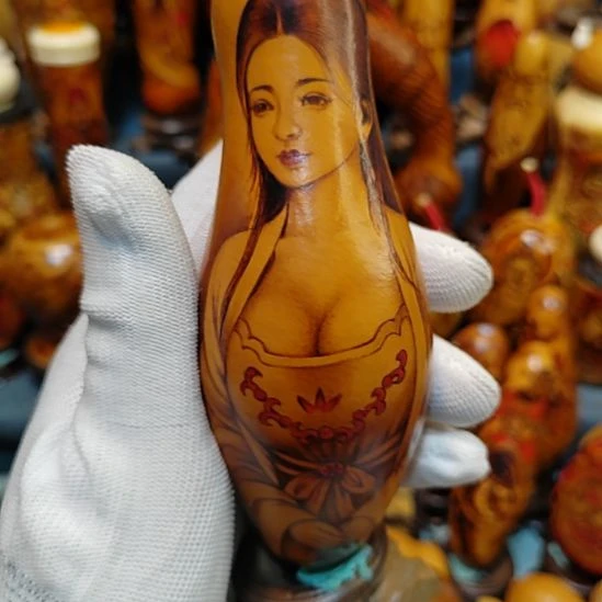 今***事葫芦随型设计手把件