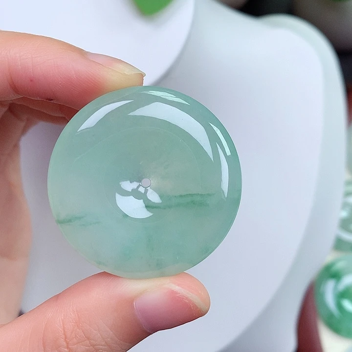 翡翠未镶嵌颈饰平安扣 35.9-5.9mm