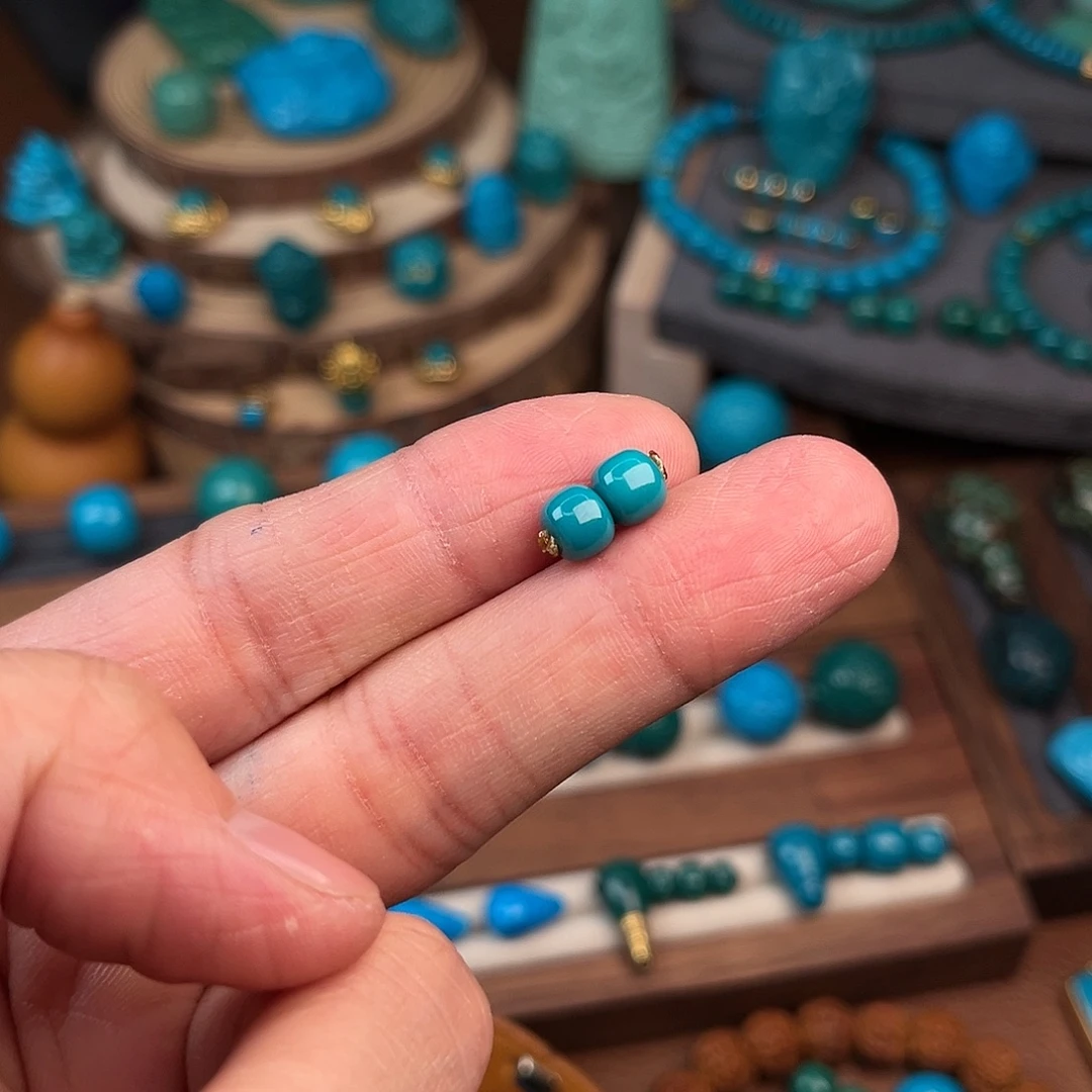 L***l绿松石未镶嵌手串