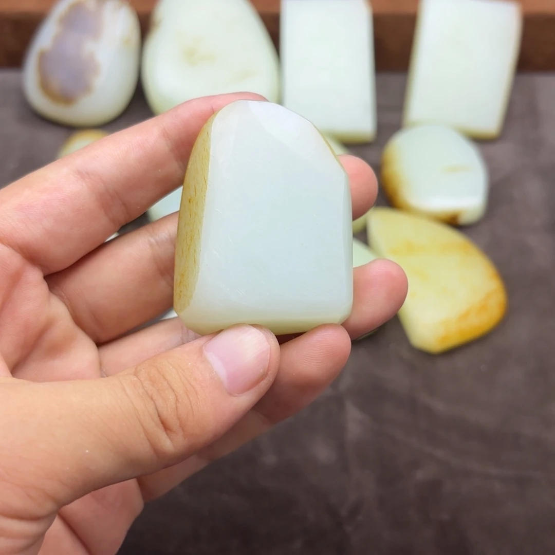 挂件未镶嵌定制和田玉小**子