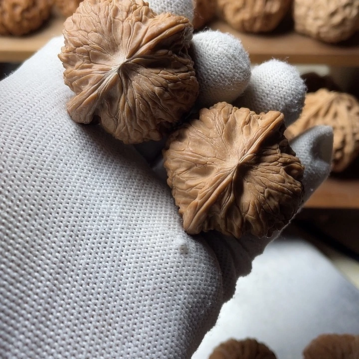 吊坠文玩核桃磨盘狮子头40