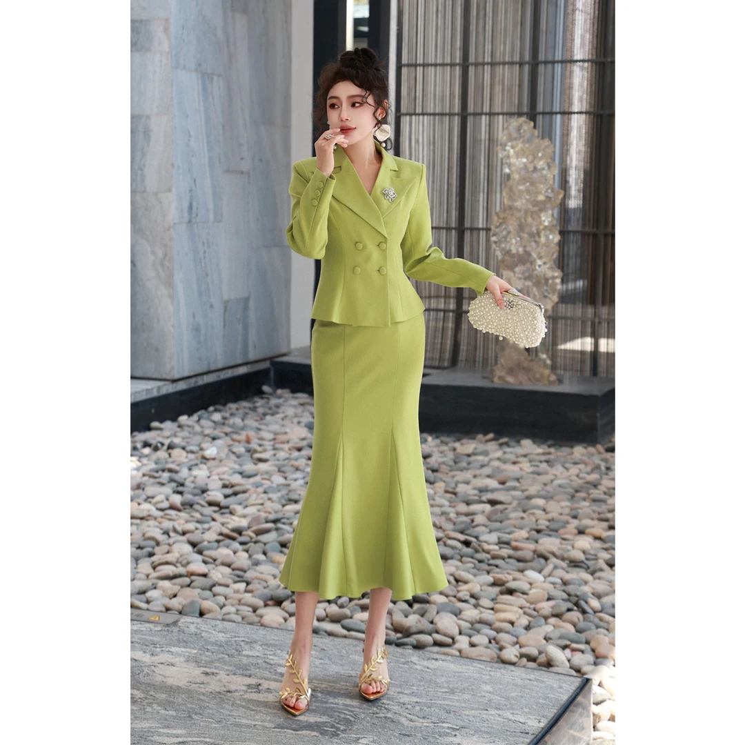 秋装新款法式优雅修身显瘦气质短西装包臀鱼尾裙套装两件套送胸针
