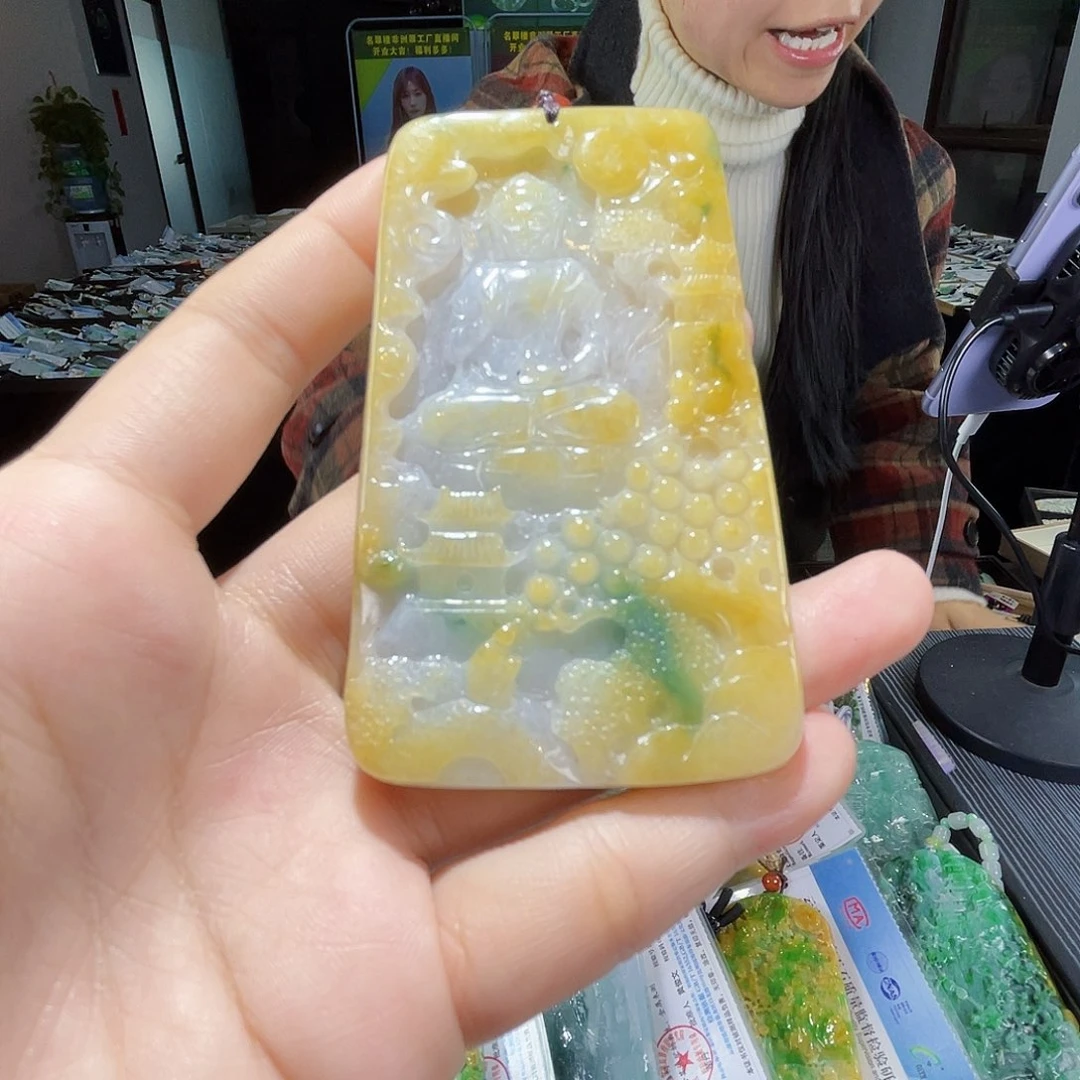 颈饰未镶嵌翡翠一