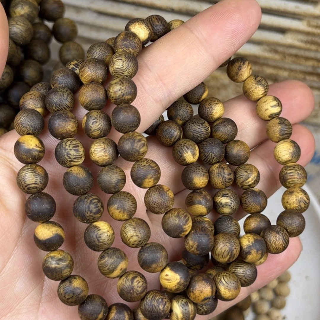 沉香沉香碎屑蓝宝石九九沉0.8单圈多样性发一