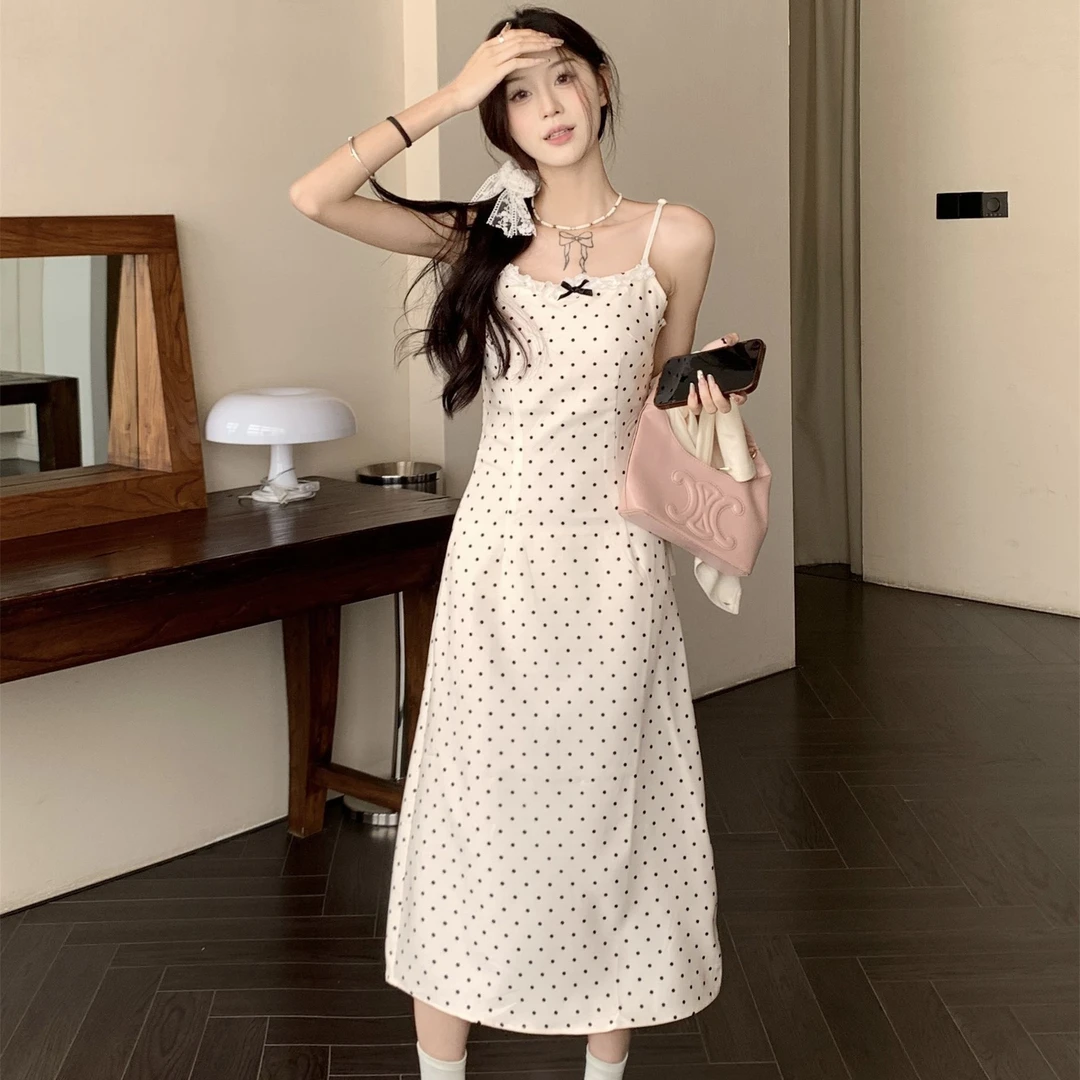 韩系夏季2025新款波点甜辣学院风收腰显瘦设计感吊带连衣裙女套装