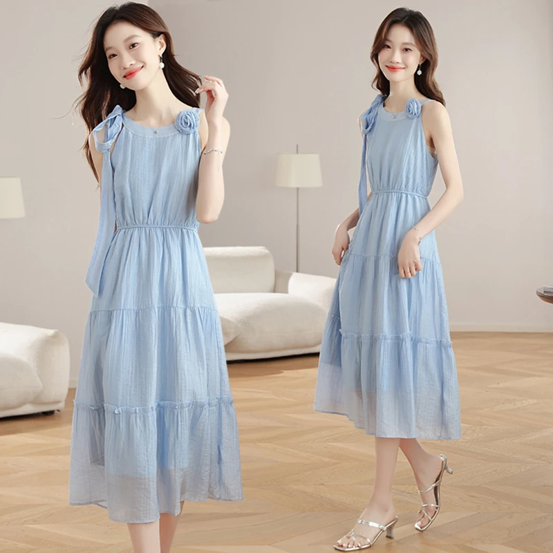 新款时尚海边休闲法式无袖挂脖连衣裙2025夏季温柔风收腰吊带裙女
