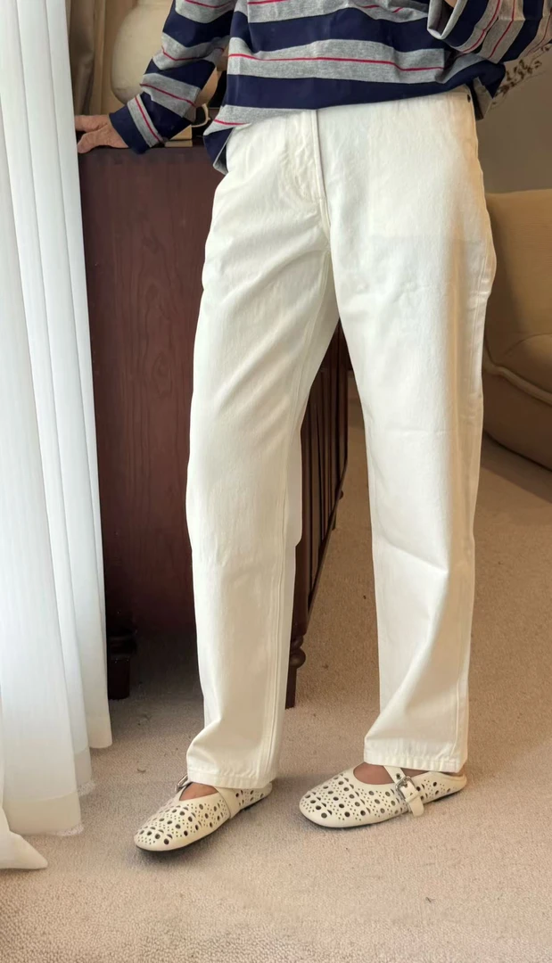 土耳其进口面料轻软舒适直筒白牛仔裤F23