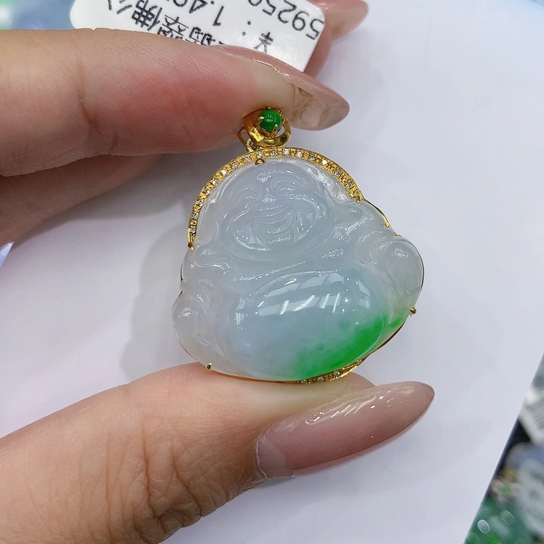 翡翠18K金镶嵌颈饰1111111