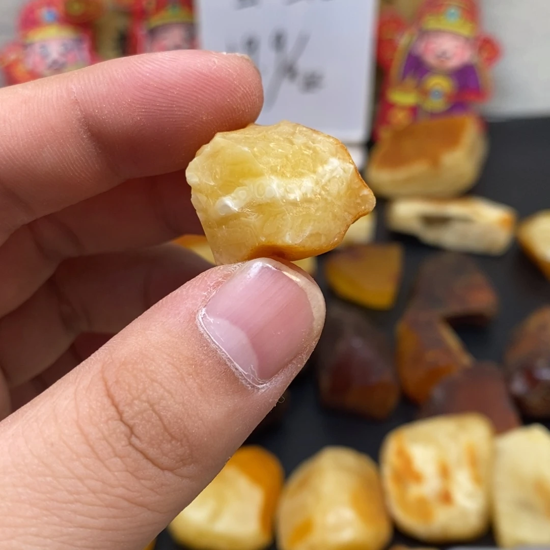 定制琥珀未镶嵌等*来天然蜜蜡原石加工不退不换