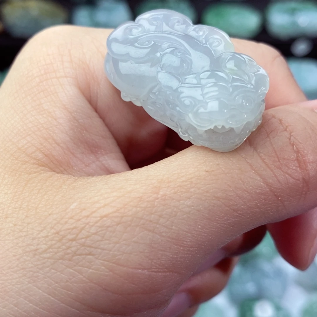 翡翠颈饰未镶嵌天然