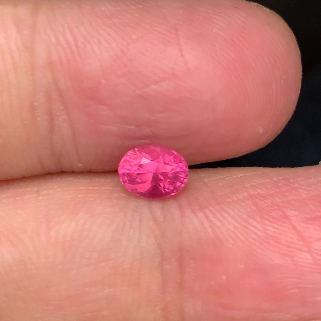 尖晶石裸石1.05克拉尖晶石