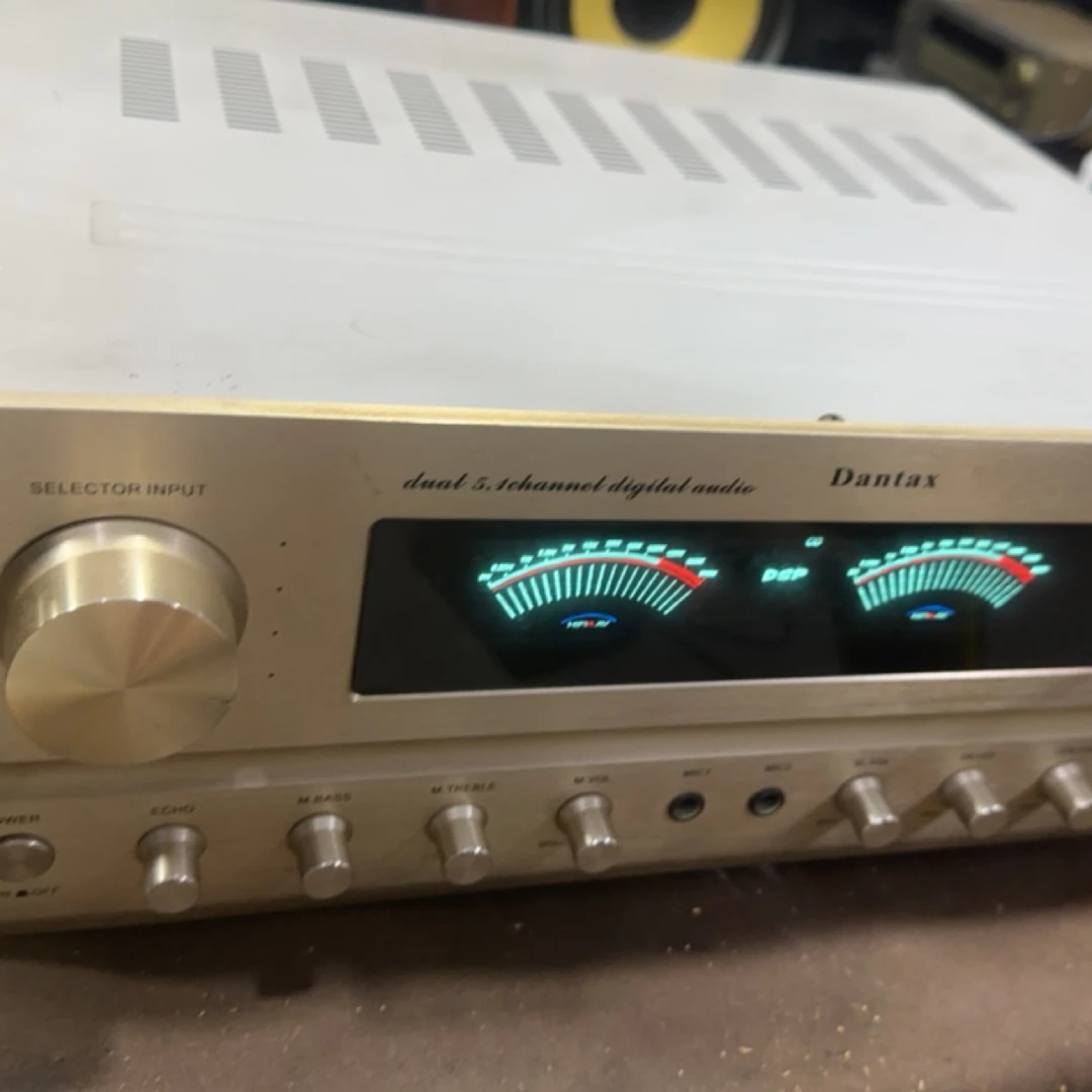 8新  丹特声 200功放机（需要打理）