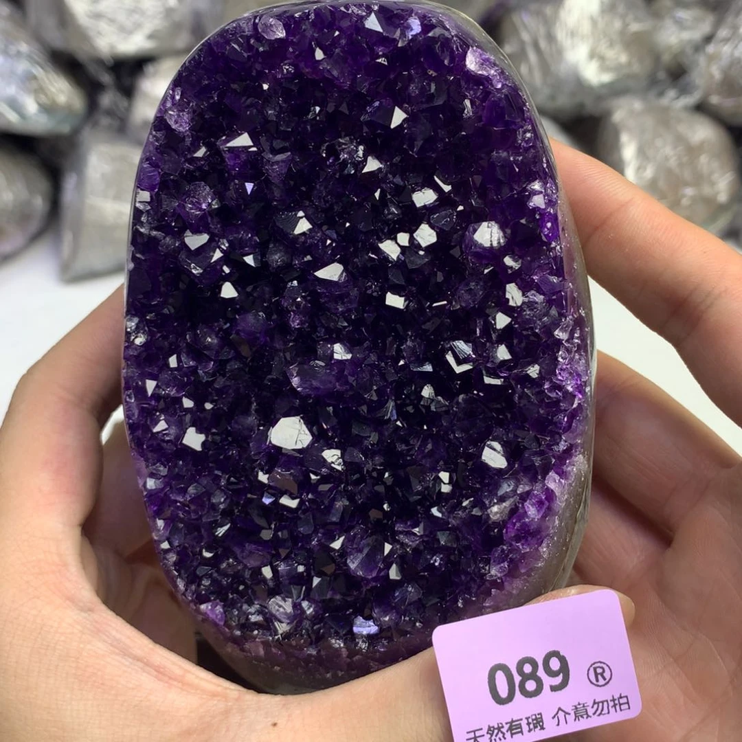 未镶嵌水晶大型摆件（非配饰）