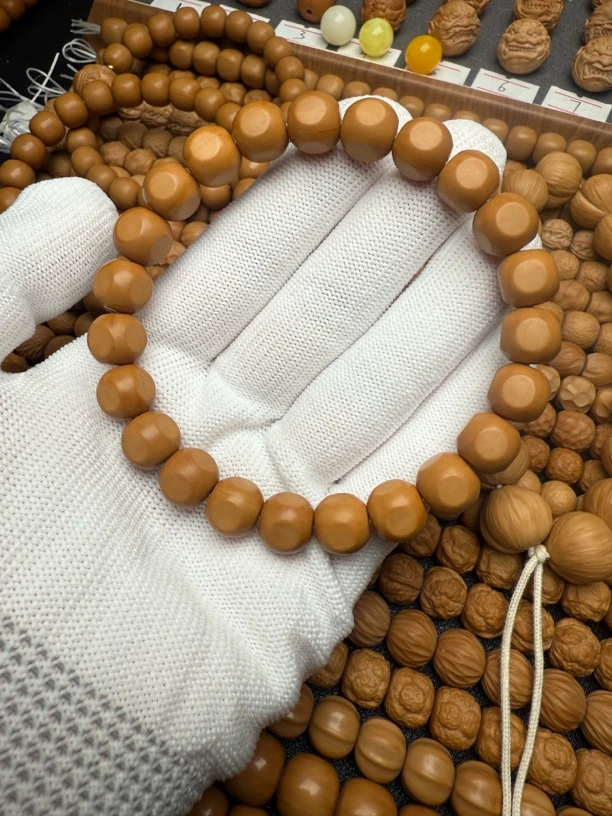 相遇-六方微瑕猴头核桃手串