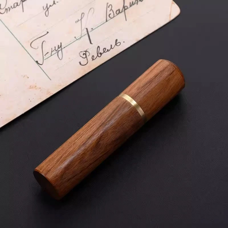 1812黄花梨便携牙签筒木质时尚