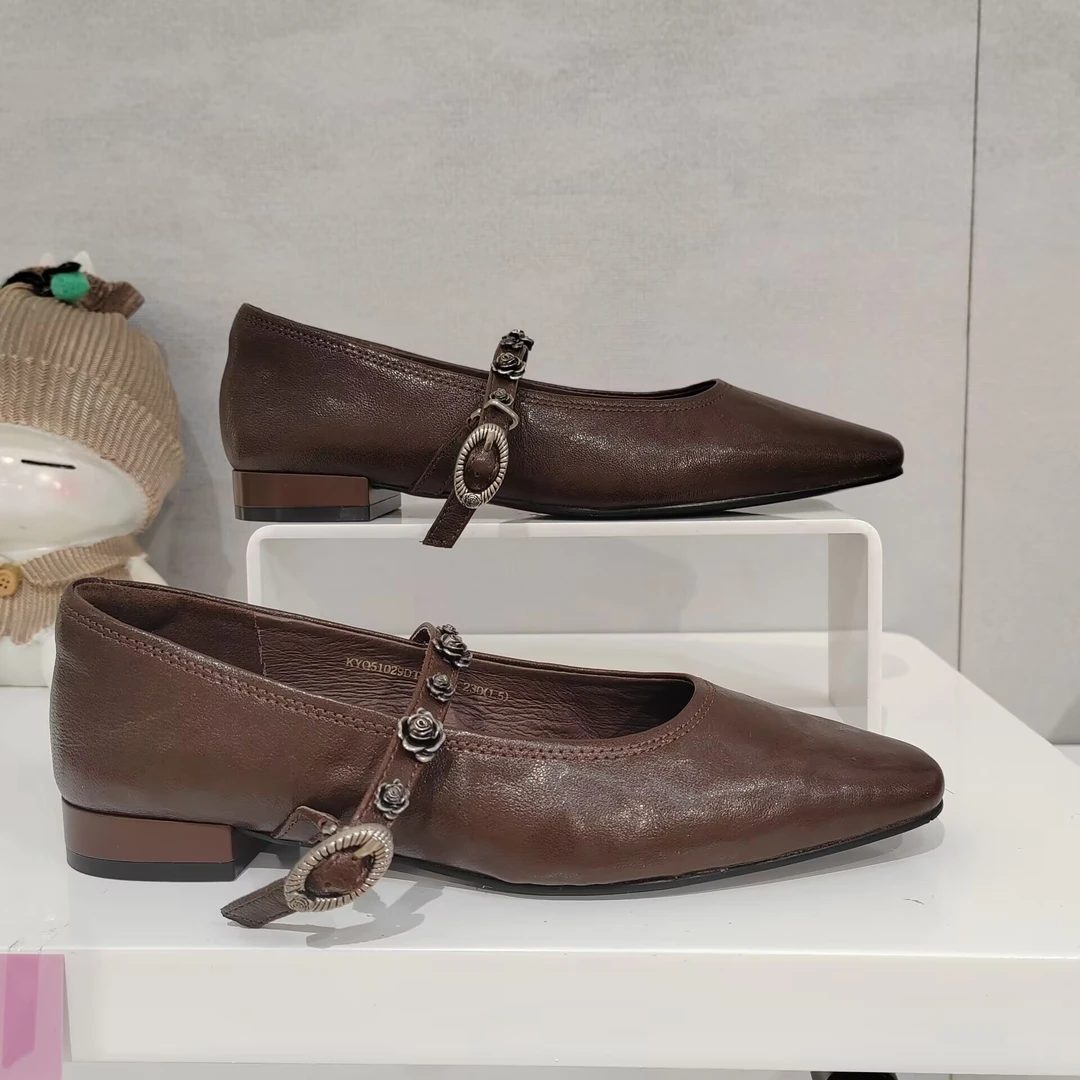 E001-200商场柜台孤品精品时尚断码品牌女鞋靴听主播报编码下单