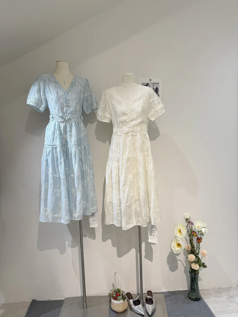 【三顺服饰】｛钩花连衣裙｝连衣裙