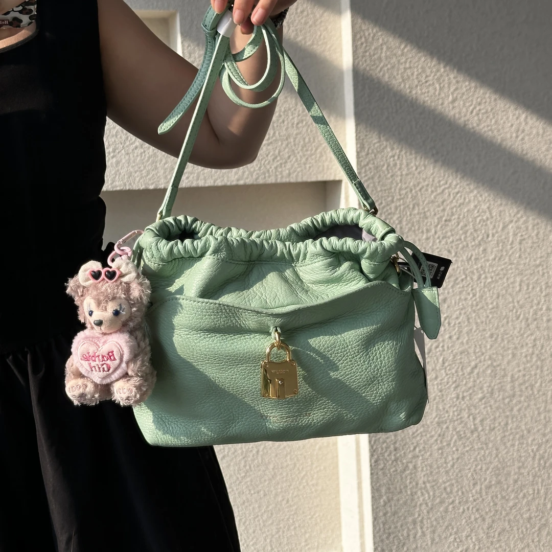 95新 BURBERRY/博柏利 青苹果绿水桶斜挎包手提包