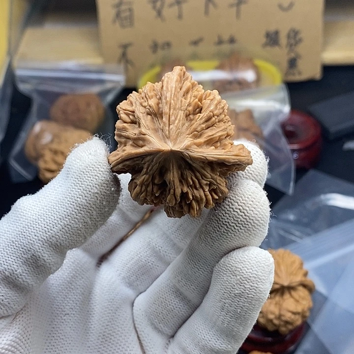 清***月文玩核桃吊坠瑕疵不退不换