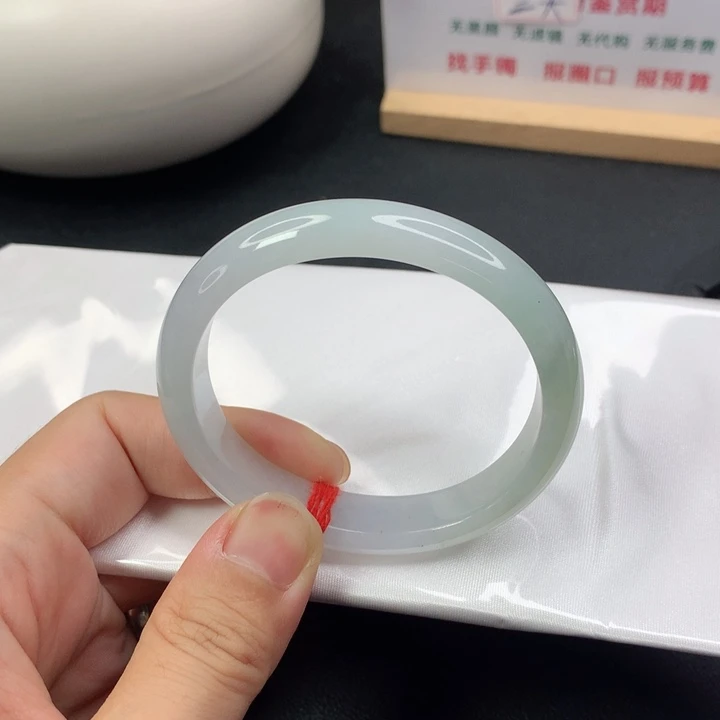 翡翠手镯（贵妃镯）未镶嵌5455