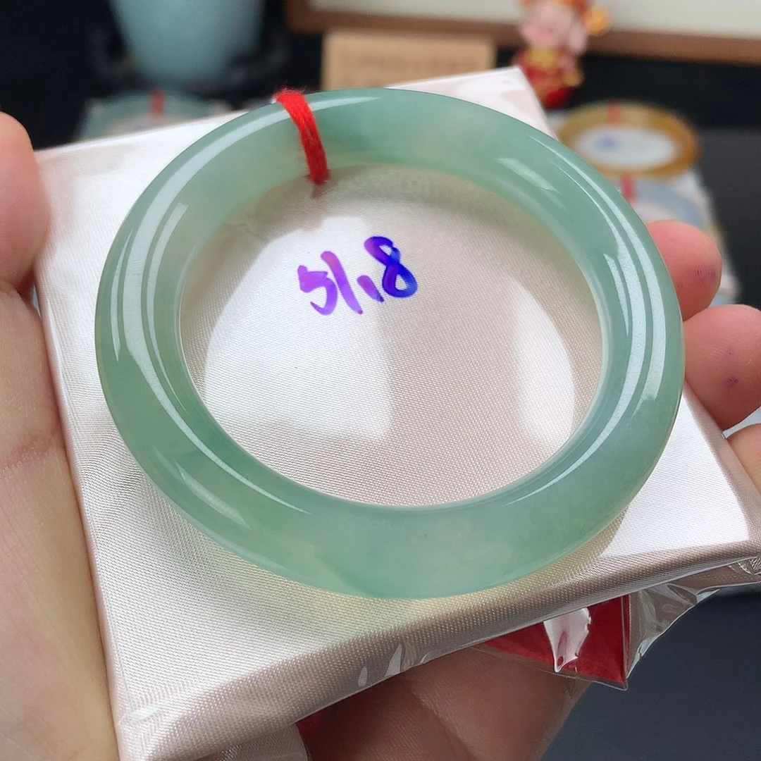 翡翠未镶嵌手镯8号