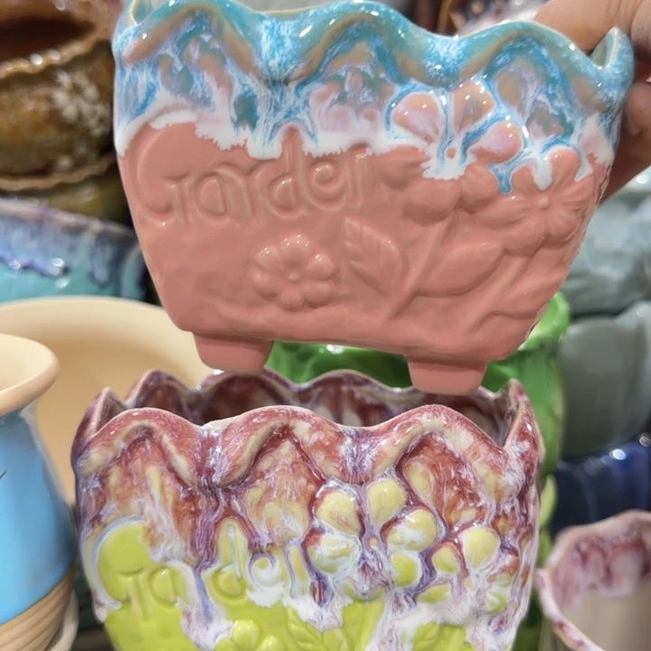 凑9块包邮，有孔，陶瓷花盆