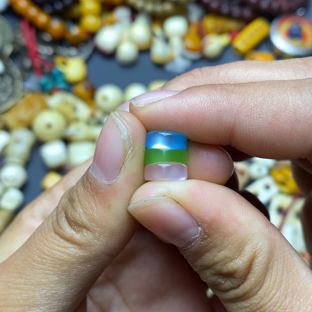 琉璃颈饰大****董配饰珠子