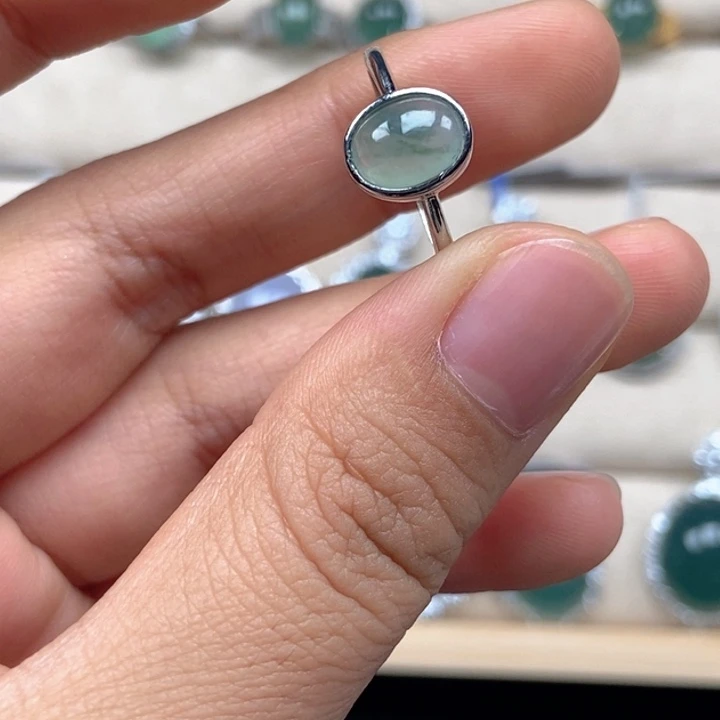 翡翠未镶嵌戒指戒指