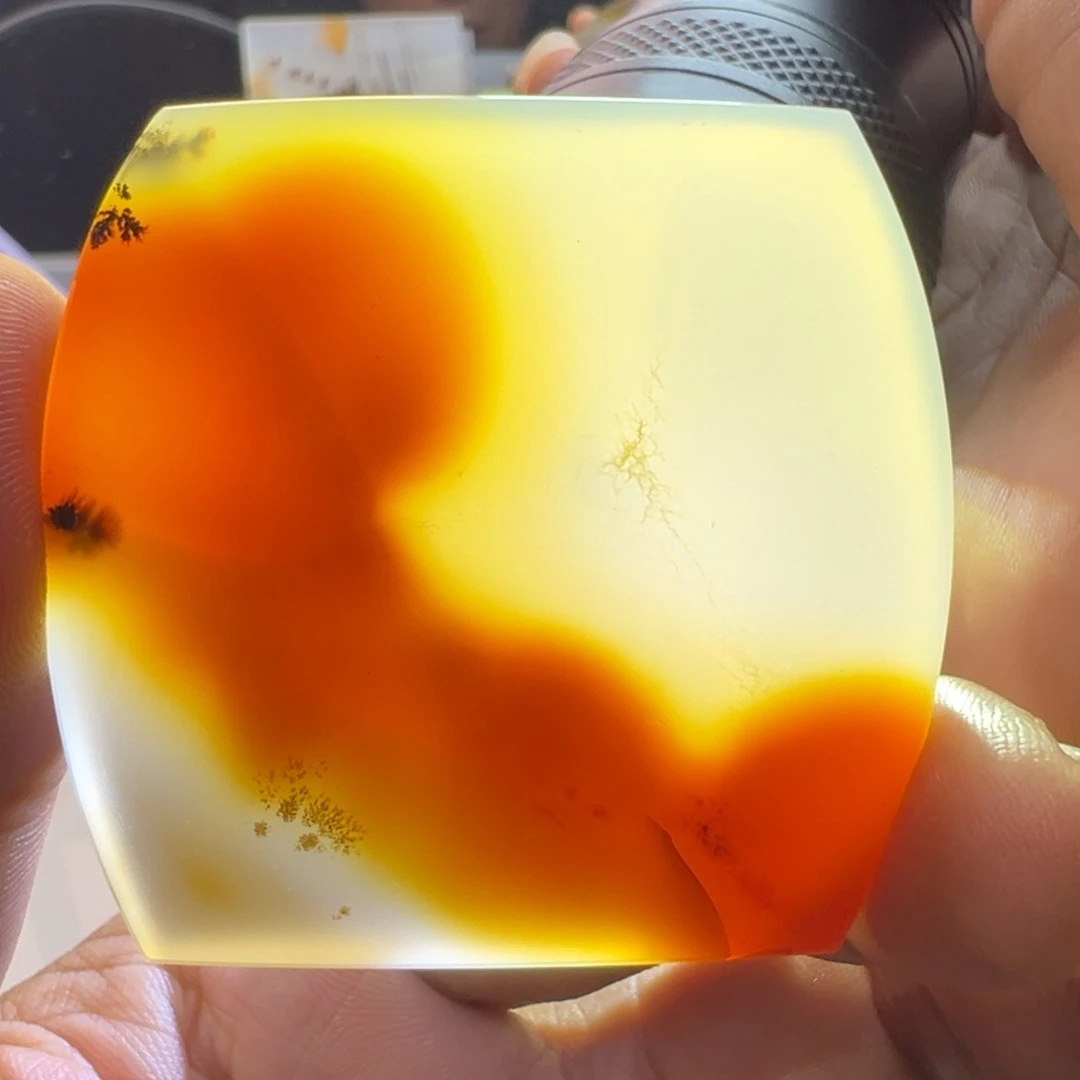 未镶嵌玛瑙/玉髓珠宝奇石