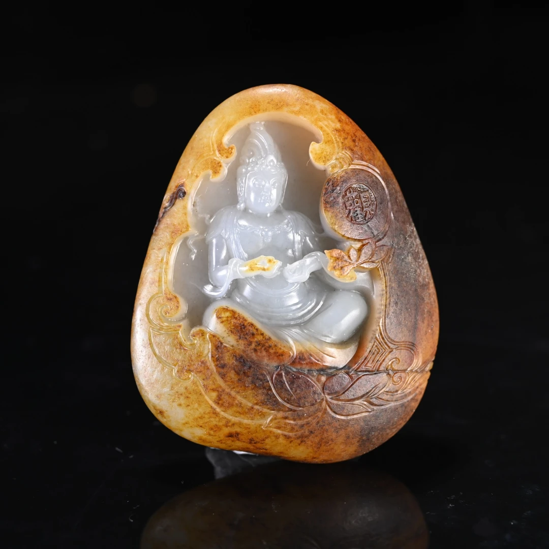 Lot8844 2510170198和田玉观音【籽】/保利