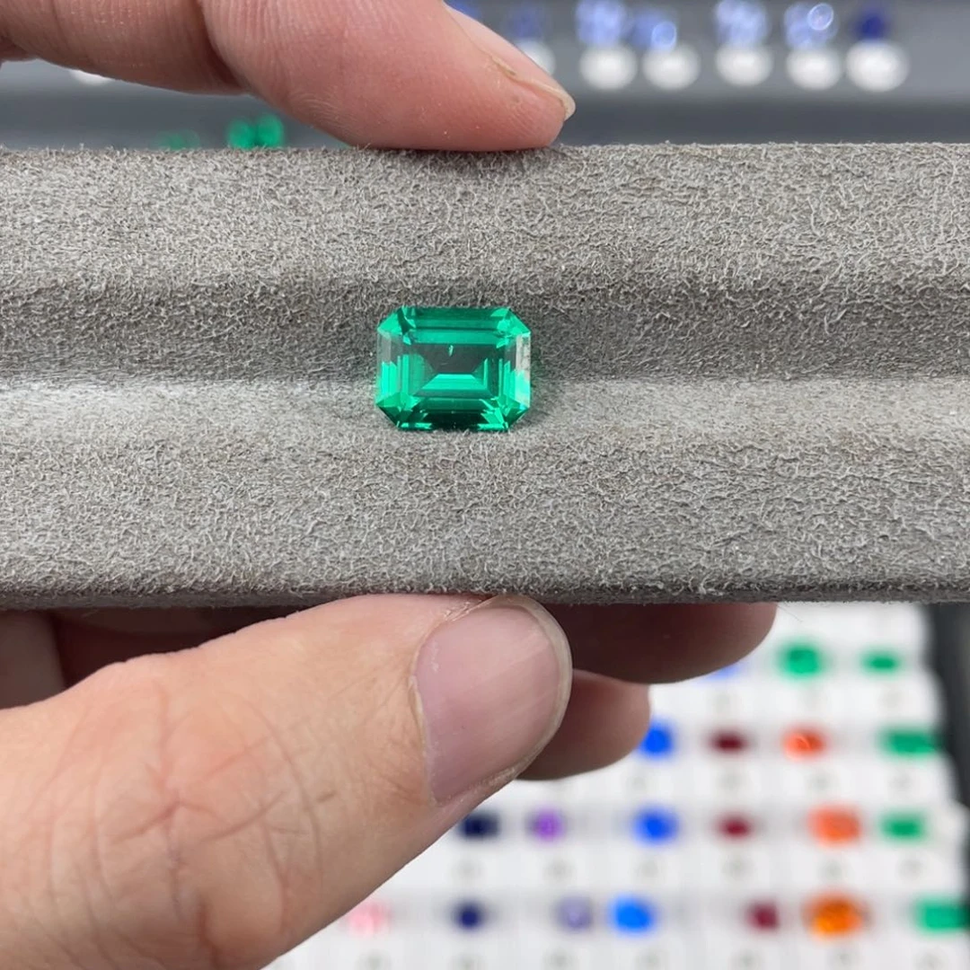 合成（培育） 祖母绿裸石未镶嵌食*3.05ct