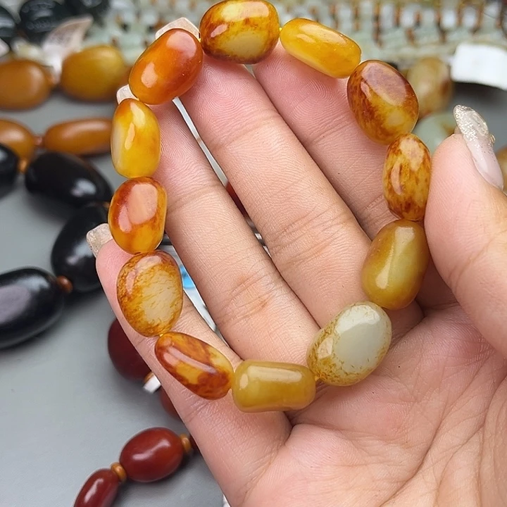 和田玉（糖玉）未镶嵌手链