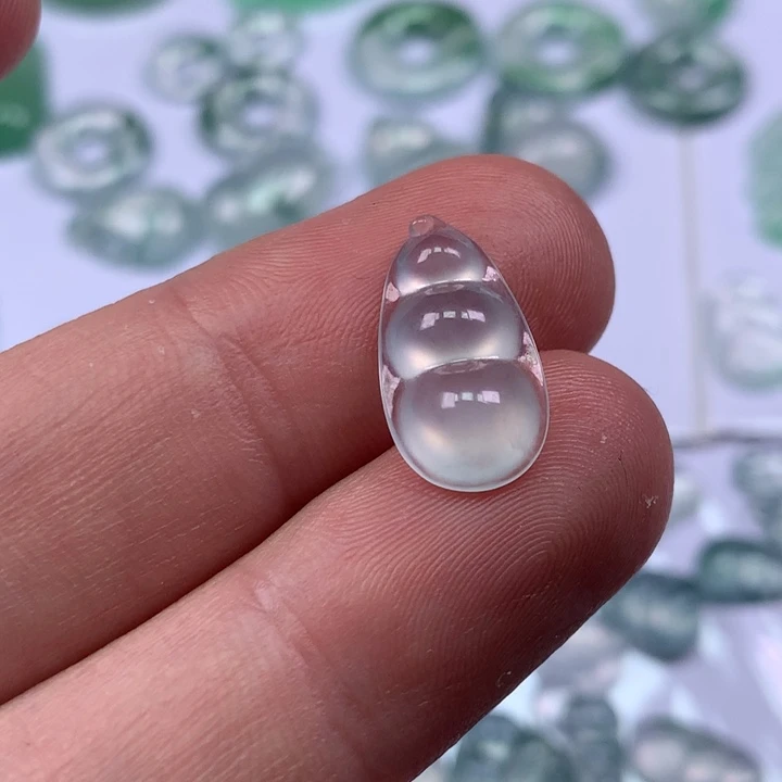 定制翡翠未镶嵌董*琪福豆