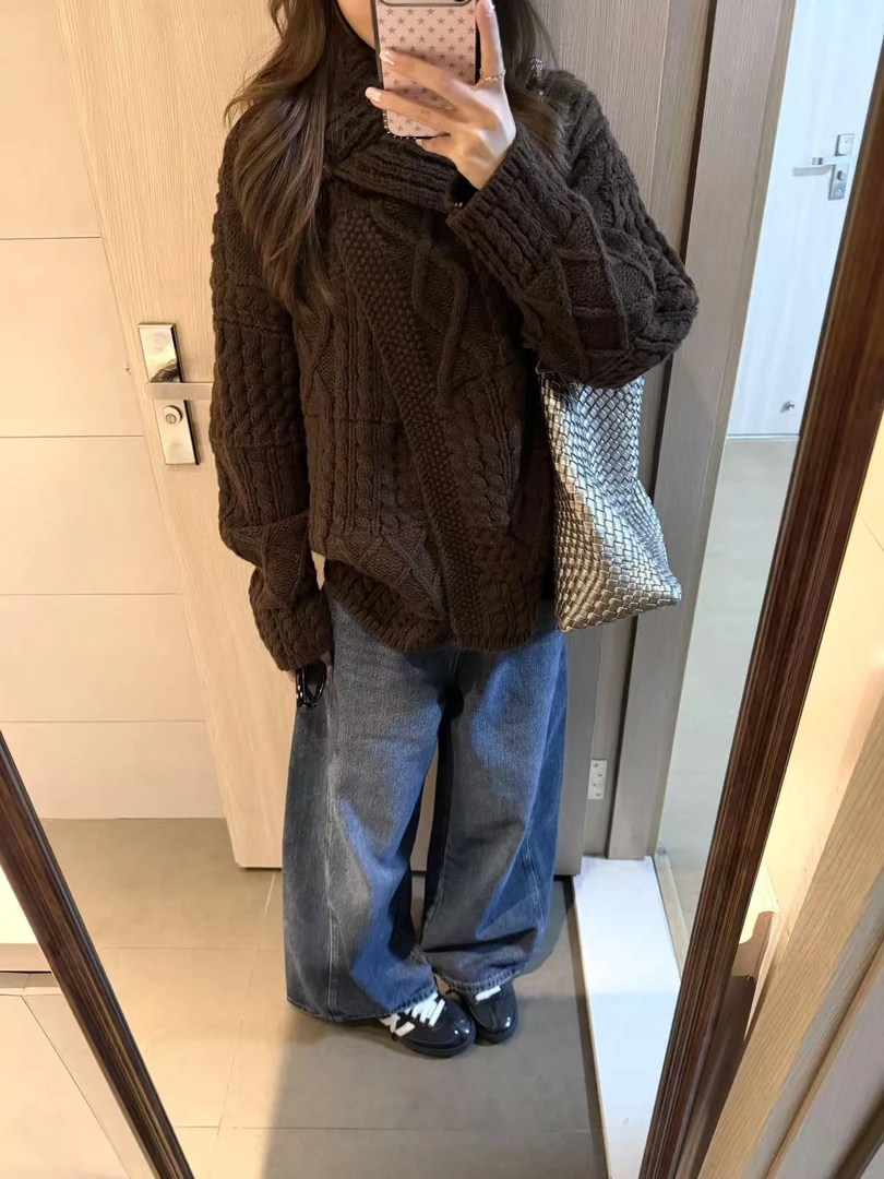 2025秋冬新款韩系复古麻花毛衣不对称翻领针织开衫阔腿牛仔裤套装