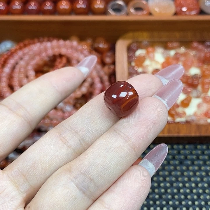 南红玛瑙未镶嵌颈饰老型单珠