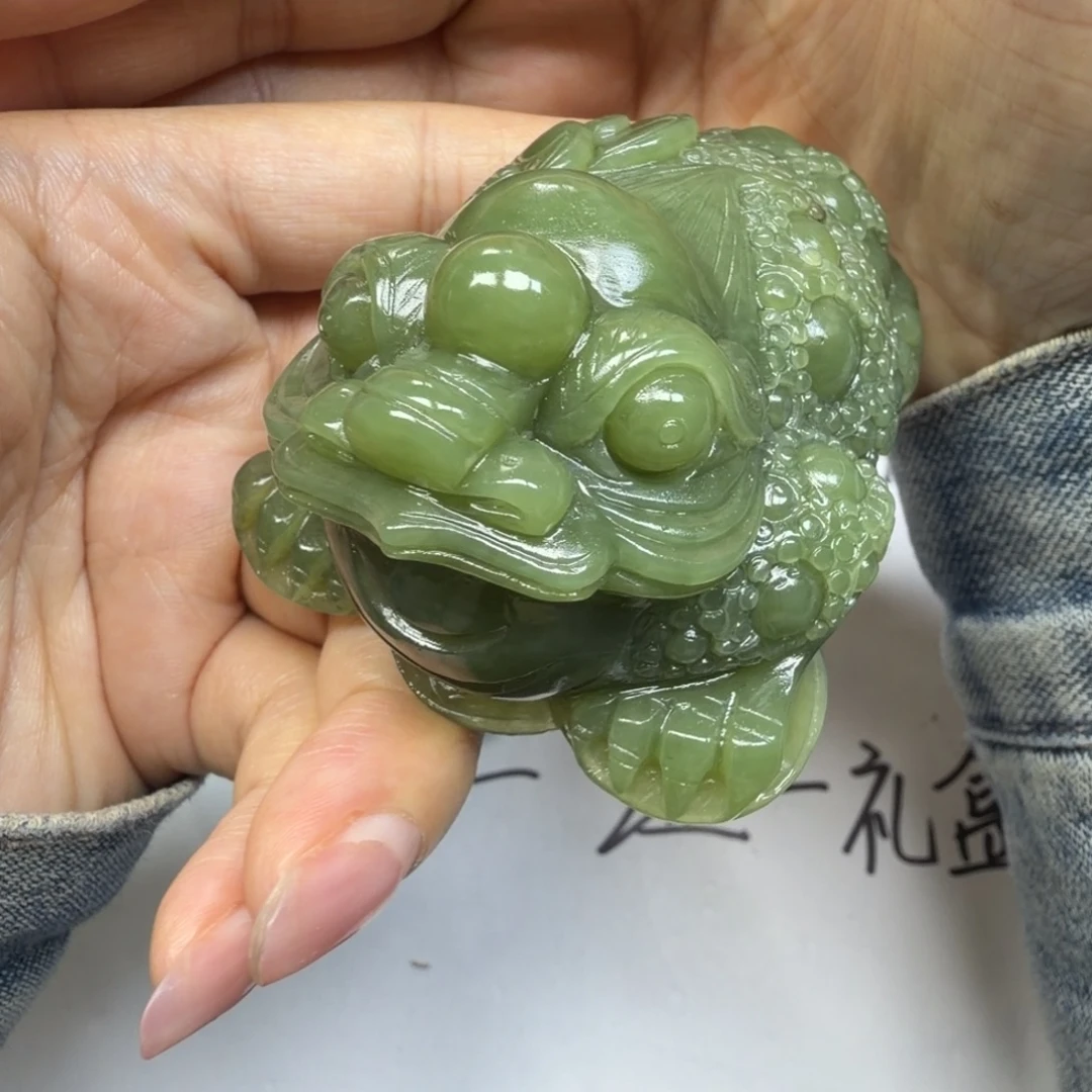 和田玉足银镶嵌颈饰。。