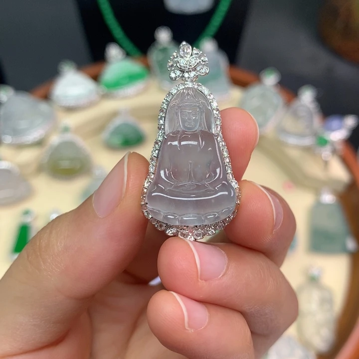 颈饰18K金镶嵌翡翠翡翠
