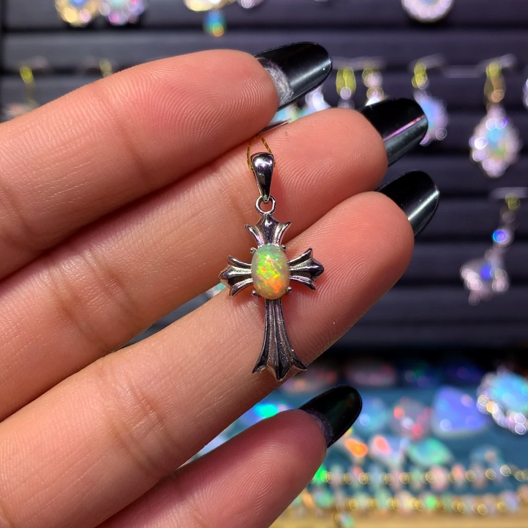 欧泊银S925镶嵌吊坠款