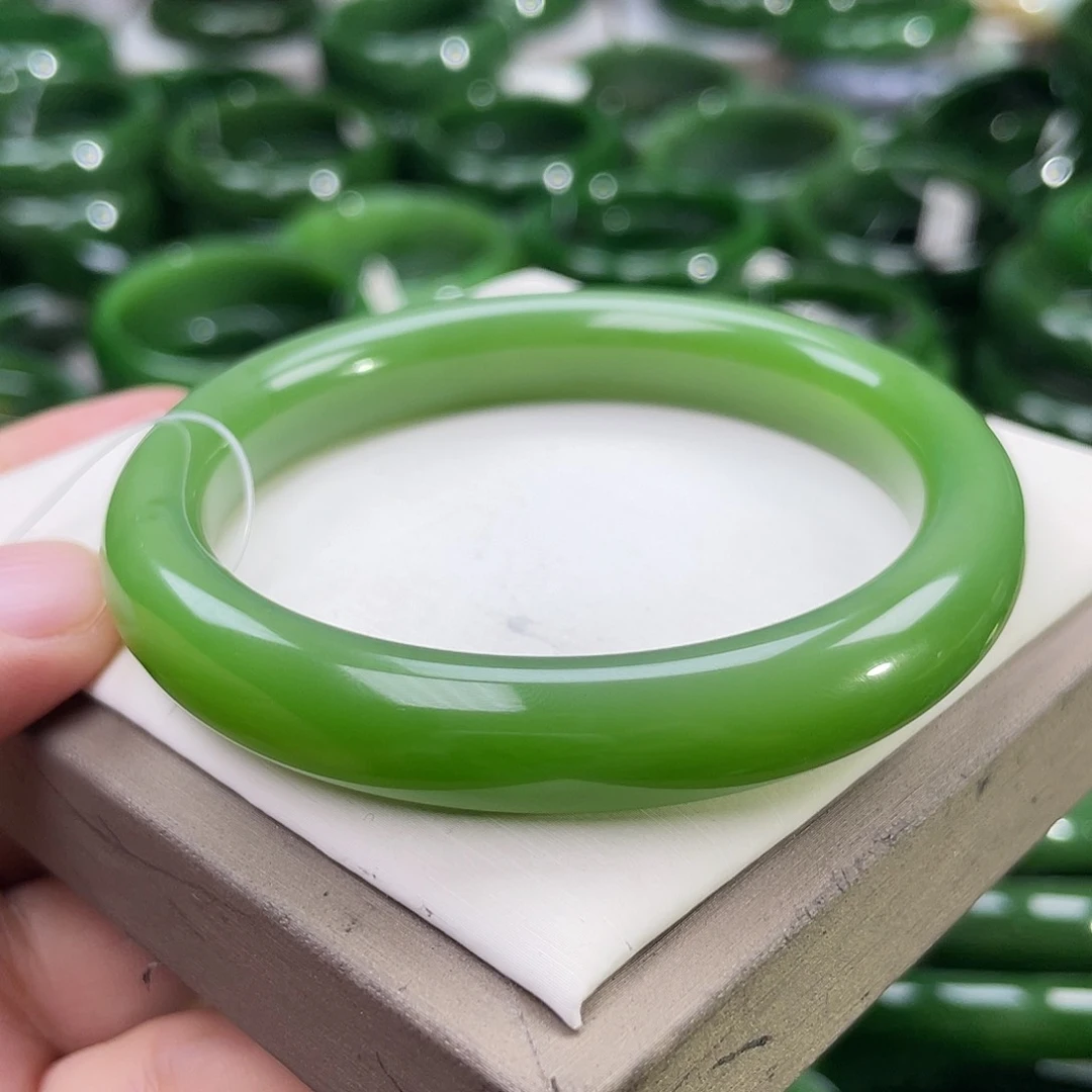 未镶嵌手镯和田玉（碧玉）