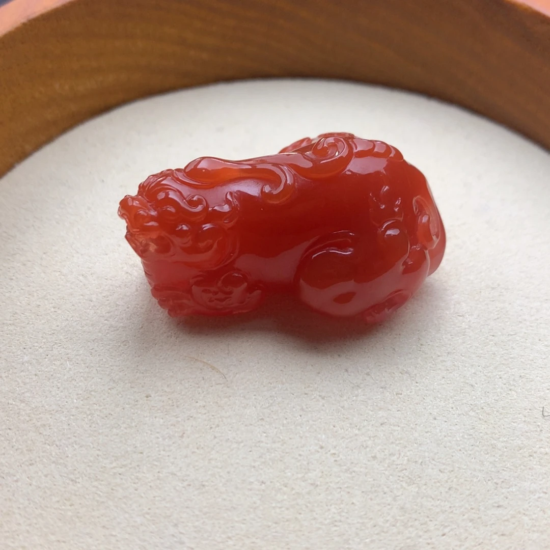 南红玛瑙未镶嵌保山天然原矿南红貔貅吊坠
