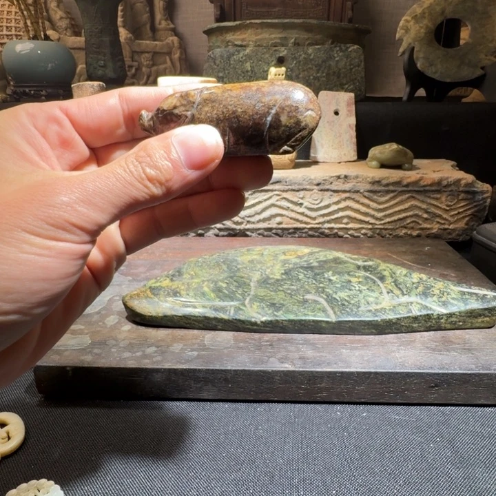 和田玉(糖玉)颈饰未镶嵌玉*